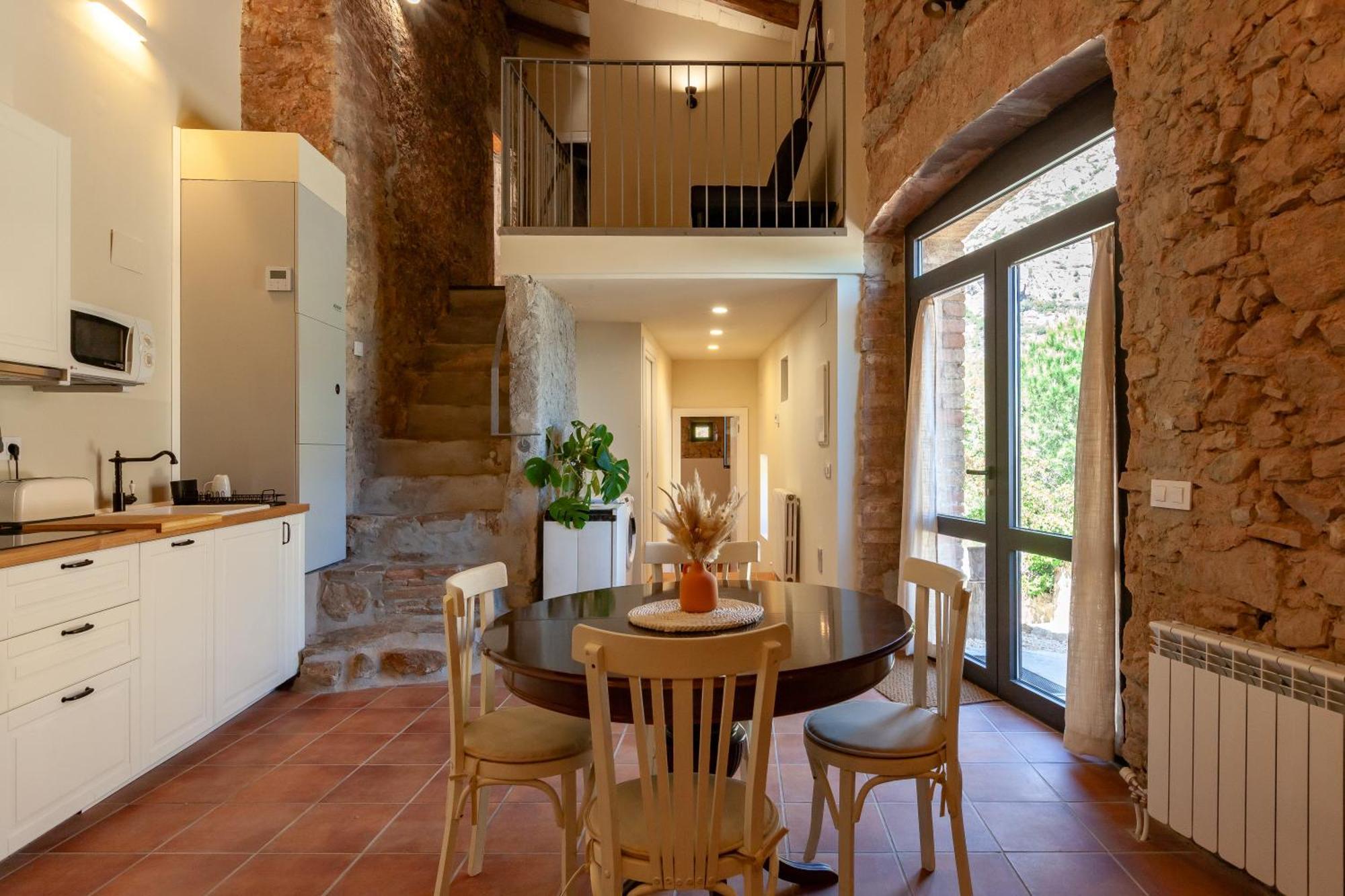Cal Simon- Casa A Montserrat Collbato Exterior photo